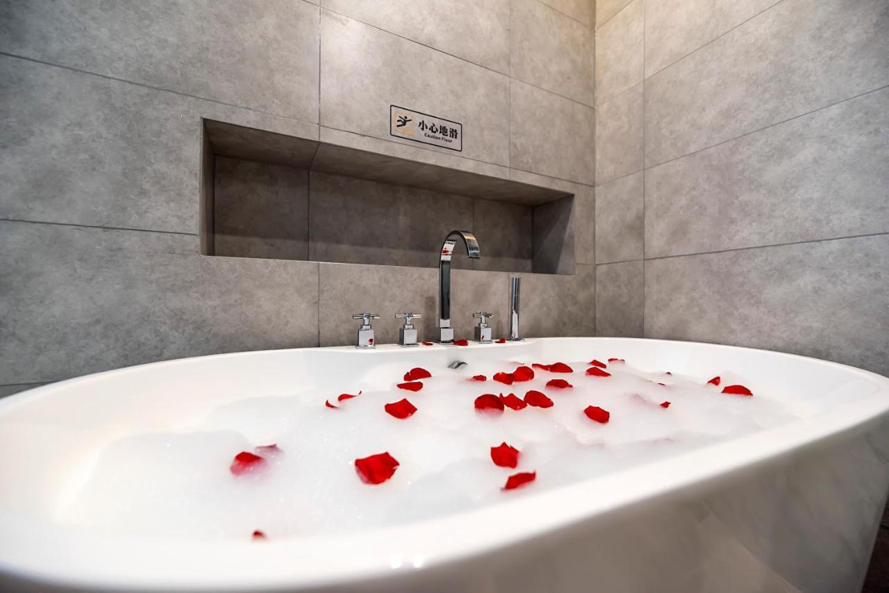 Happy Dragon Universal Vacation Hotel - Close To Universal Studio And Wanda Plaza,Free Shuttle To The Resort,Free Coffee,Laundry بكين المظهر الخارجي الصورة